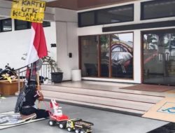 Tarik Truk ke Kejari, Mat Tohek Bongkar Dugaan “Duit Ketuk Pintu” Proyek Sekolah Rakyat